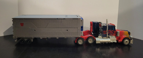 Ultimate optimus prime leader - prime,