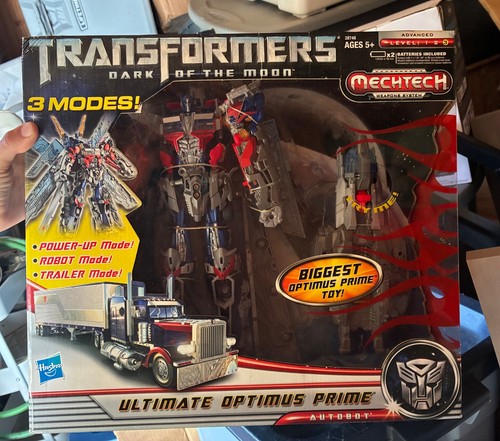 Hasbro transformers dark - hasbro,